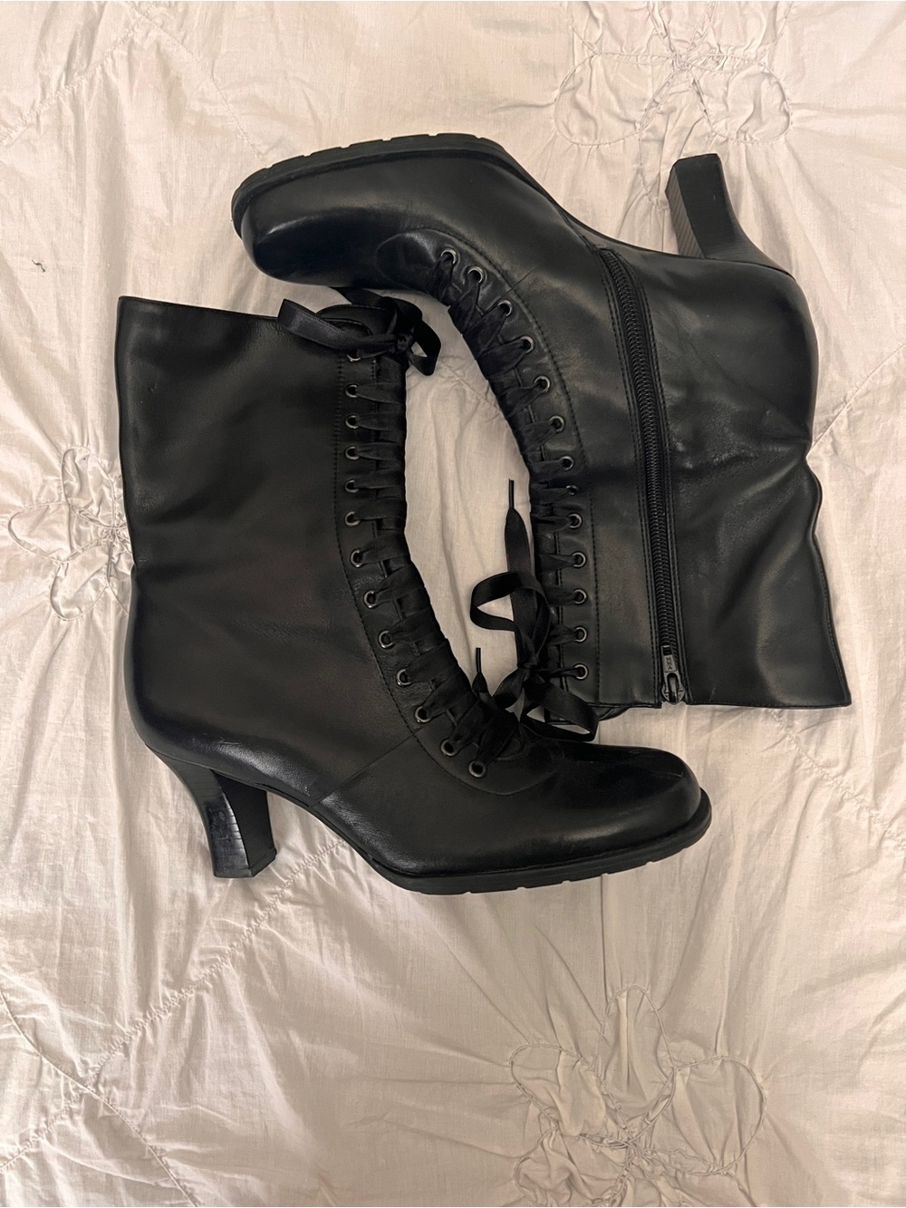 Naturalizer Black Lace-Up Heeled Ankle Boots